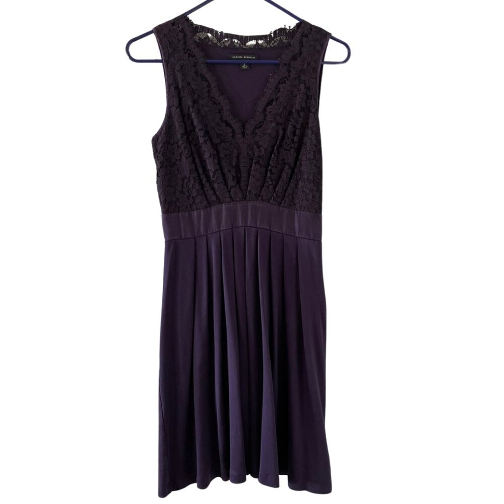 Banana Republic Purple Lace Sleeveless Dress – Size 4, Elegant Fit & Flare